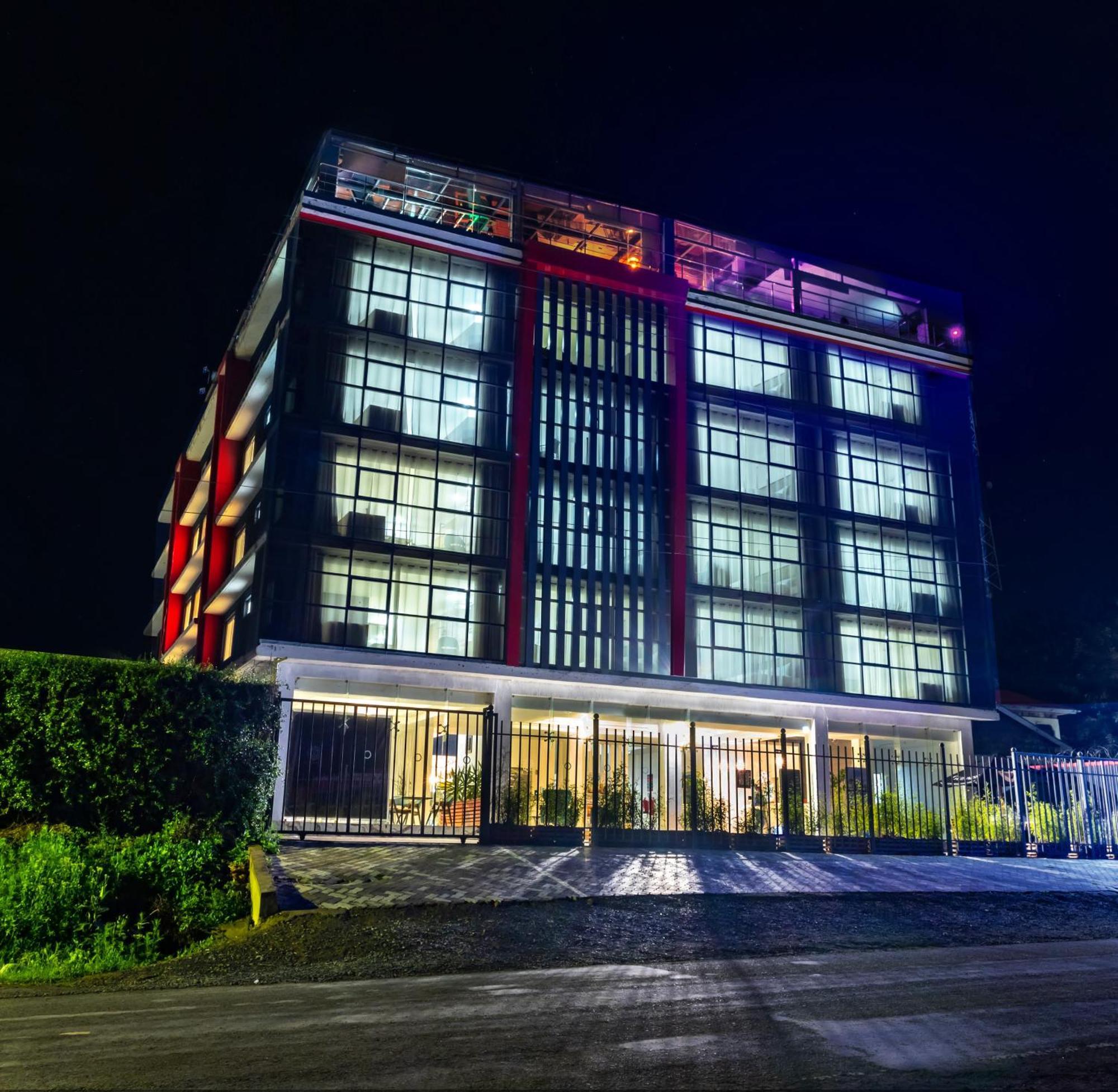 Muthu Warwick Mount Kenya Hotel, Nanyuki Exterior photo