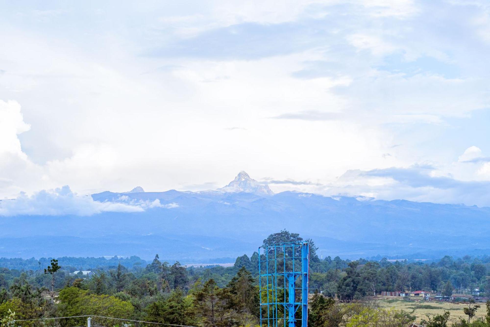 Muthu Warwick Mount Kenya Hotel, Nanyuki Exterior photo